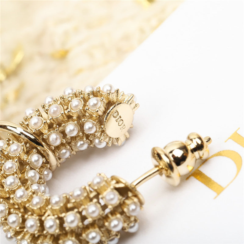 High Quality Luxury Dior Baroque Full Pearl Ear Hooks product detail