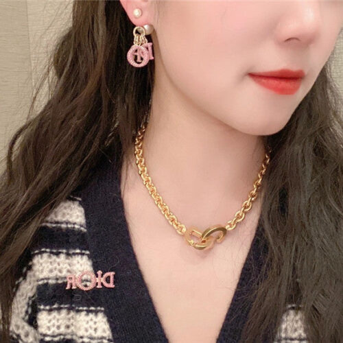 High Quality Luxury Dior Large And Small Pearl Earrings alternate view