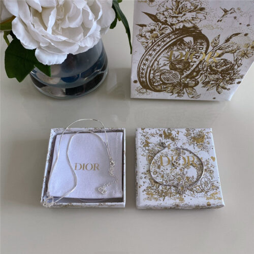 High Quality Luxury Dior Silver Letter Bracelet alternate view