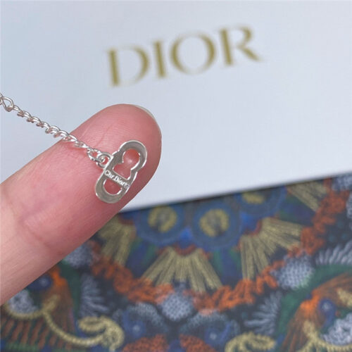 High Quality Luxury Dior Silver Letter Bracelet product detail