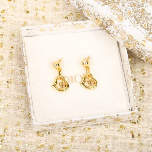 High Quality Luxury Dior Heart Earrings