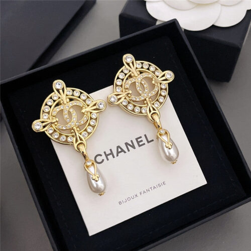 High Quality Luxury Chanel Four Positioning Hollow Diamond Drop Earrings alternate view