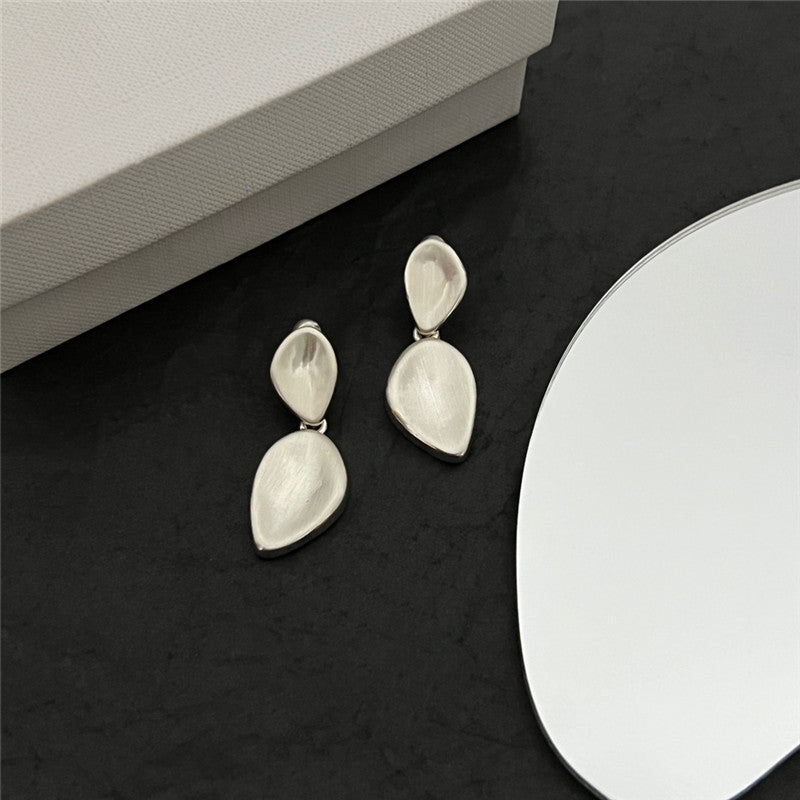 High Quality Luxury Celine New Earrings product detail