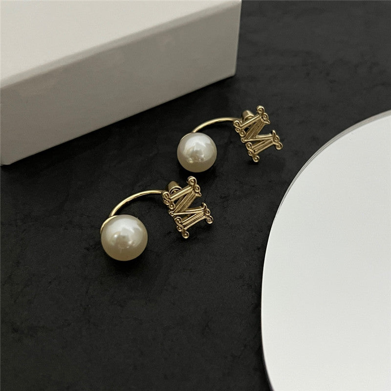 High Quality Luxury Maxmara M Letter Earrings product detail