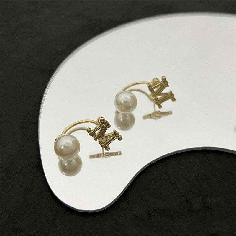 High Quality Luxury Maxmara M Letter Earrings product detail