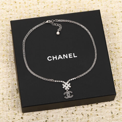 High Quality Luxury Chanel Small Luxury Necklace