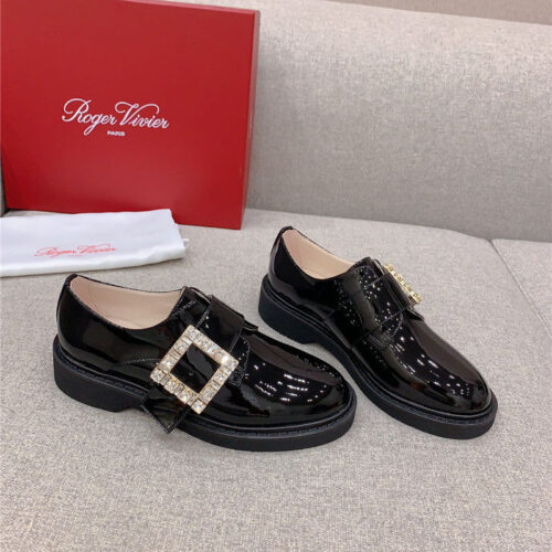 High Quality Luxury Roger Vivier New Patent Leather Diamond Buckle Loafers