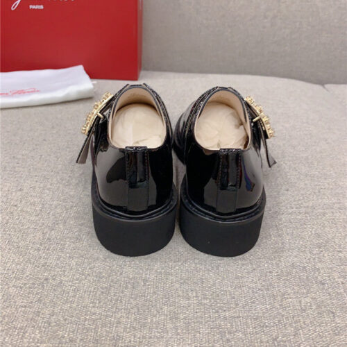 High Quality Luxury Roger Vivier New Patent Leather Diamond Buckle Loafers product detail