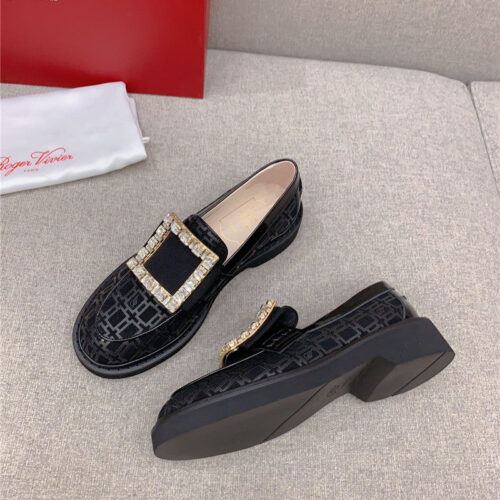 High Quality Luxury Roger Vivier New Patent Leather Diamond Buckle Loafers – Style 70388 product detail