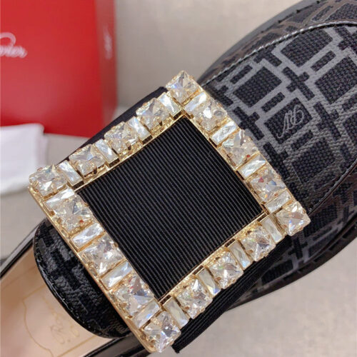 High Quality Luxury Roger Vivier New Patent Leather Diamond Buckle Loafers – Style 70388 product detail