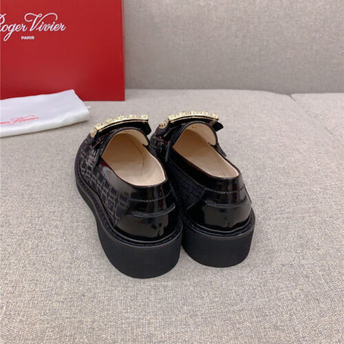 High Quality Luxury Roger Vivier New Patent Leather Diamond Buckle Loafers – Style 70388 product detail