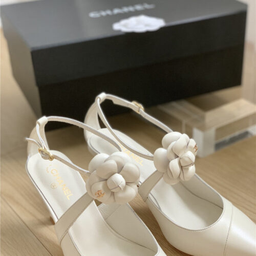 High Quality Luxury Chanel Camellia Thong Sandals product detail