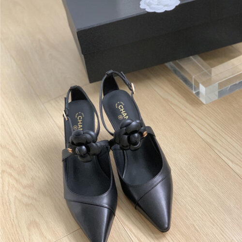 High Quality Luxury Chanel Camellia Thong Sandals – Style 87654 alternate view