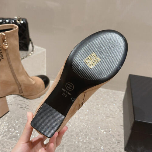 High Quality Luxury Chanel Catwalk Platform High Heel Boots – Style 33382 product detail