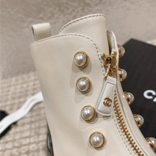 High Quality Luxury Chanel New Autumn And Winter Pearl Zipper Boots product detail