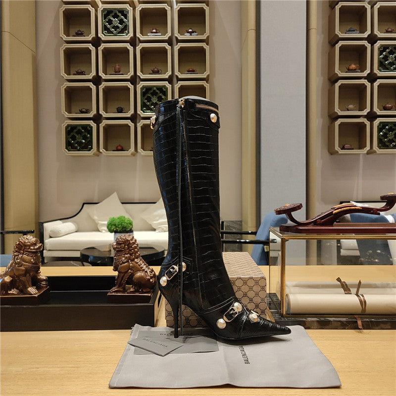 High Quality Luxury Balenciaga Metal Stud Le Cagloe Motorcycle Boots – Style 34339 product detail