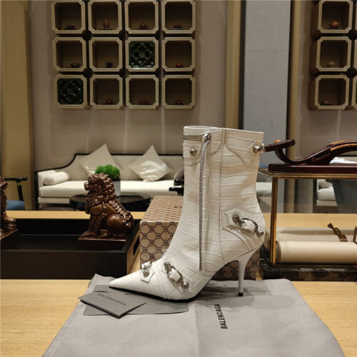High Quality Luxury Balenciaga Metal Stud Le Cagloe Motorcycle Boots – Style 93091 product detail
