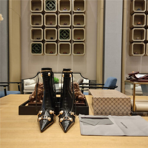 High Quality Luxury Balenciaga Metal Stud Le Cagloe Motorcycle Boots – Style 24163 product detail