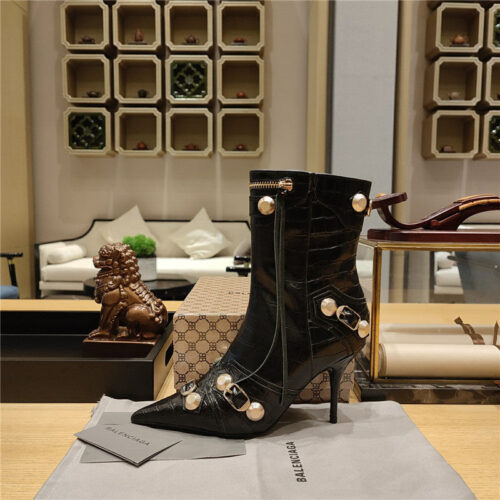 High Quality Luxury Balenciaga Metal Stud Le Cagloe Motorcycle Boots – Style 24163 product detail