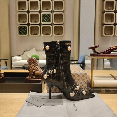 High Quality Luxury Balenciaga Metal Stud Le Cagloe Motorcycle Boots – Style 24163 product detail