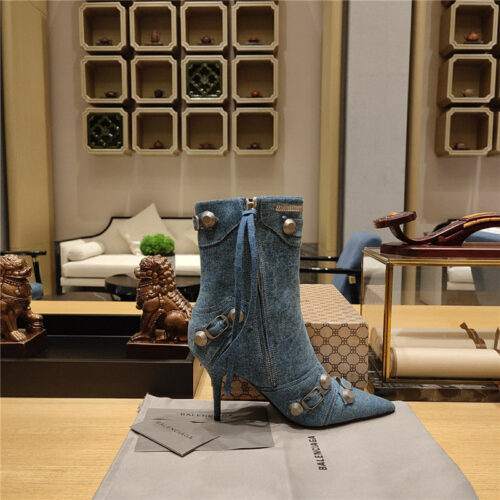 High Quality Luxury Balenciaga Metal Stud Le Cagloe Motorcycle Boots product detail