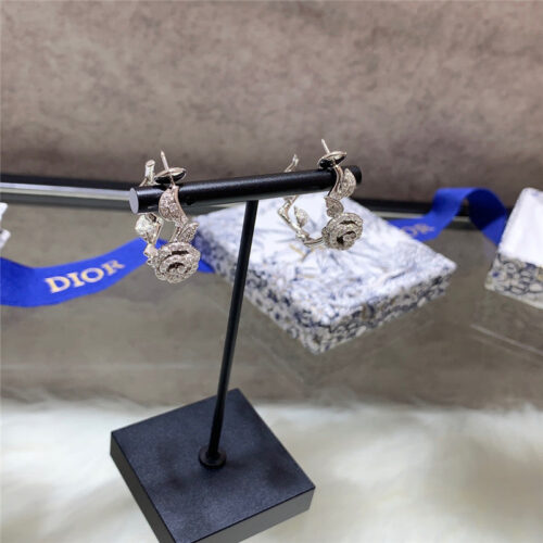 High Quality Luxury Dior Rose Earrings