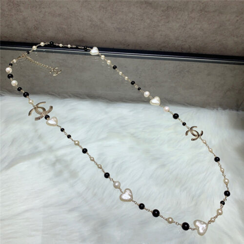 High Quality Luxury Chanel Double C Love Sweater Long Chain product detail