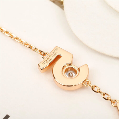 High Quality Luxury Chanel New N. 5 Necklace – Style 50264 product detail