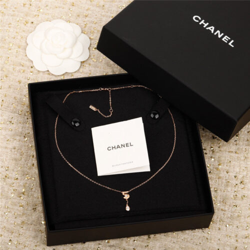 High Quality Luxury Chanel New N. 5 Necklace