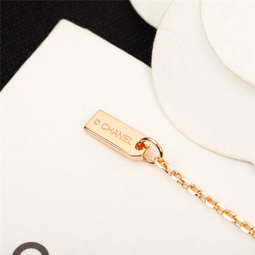 High Quality Luxury Chanel New N. 5 Necklace product detail