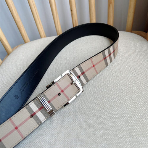 High Quality Luxury Burberry Belt Loop Engraved With Burberry Check product detail