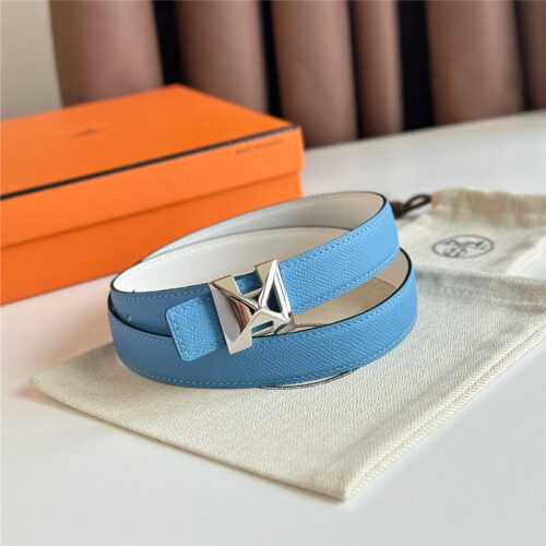 High Quality Luxury Hermes Women¯s Boutique Reversible Belt alternate view