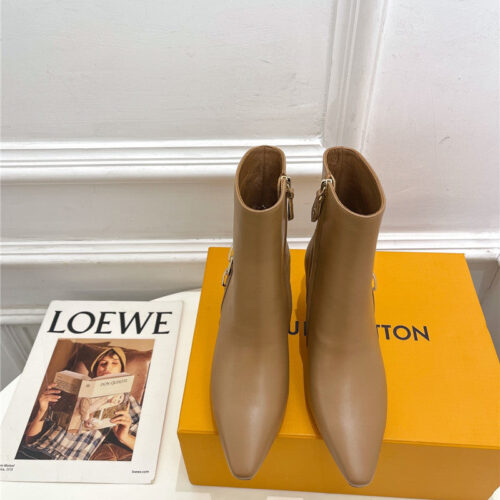 High Quality Luxury Louis Vuitton Small Square Toe Metal Heel Boots – Style 75491 product detail