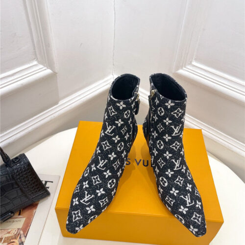 High Quality Luxury Louis Vuitton Small Square Toe Metal Heel Boots – Style 50051 alternate view