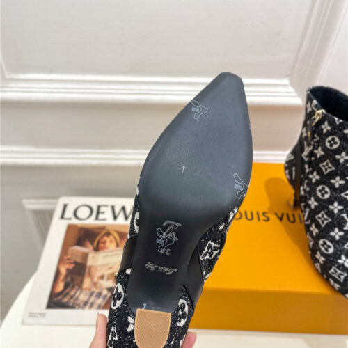 High Quality Luxury Louis Vuitton Small Square Toe Metal Heel Boots – Style 50051 product detail