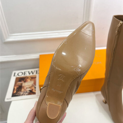 High Quality Luxury Louis Vuitton Small Square Toe Metal Heel Boots – Style 50595 product detail