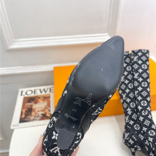 High Quality Luxury Louis Vuitton Small Square Toe Metal Heel Boots – Style 14979 product detail