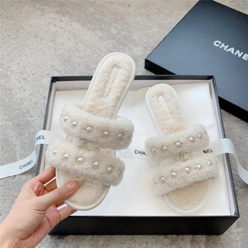 High Quality Luxury Chanel New Wool Slippers product detail