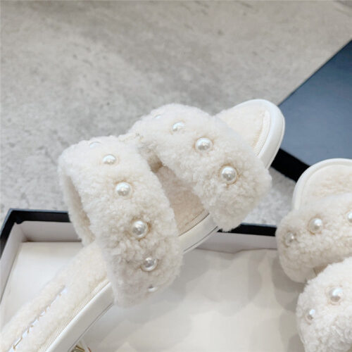 High Quality Luxury Chanel New Wool Slippers product detail