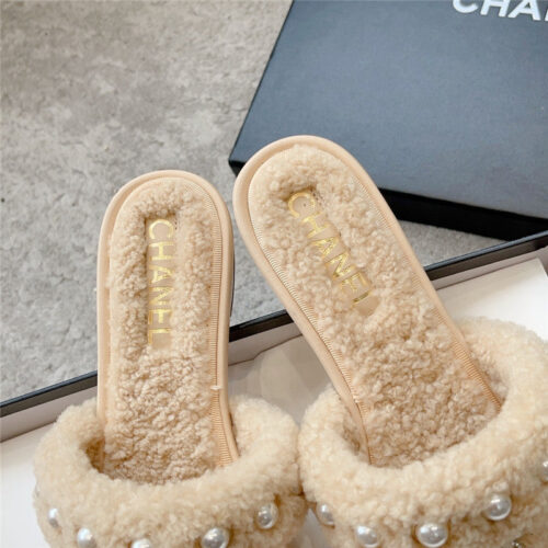 High Quality Luxury Chanel New Wool Slippers – Style 18758 product detail