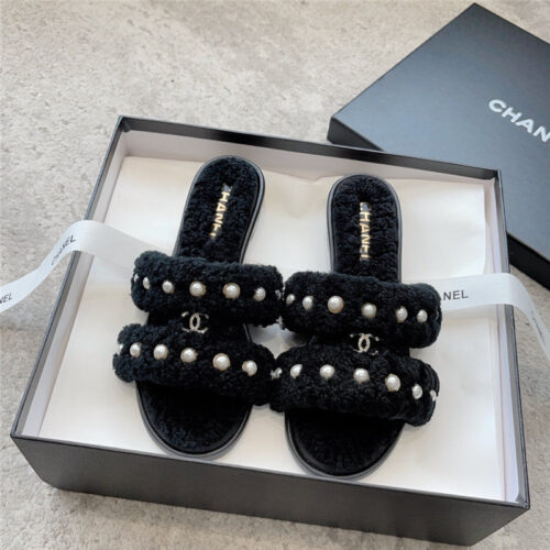 High Quality Luxury Chanel New Wool Slippers – Style 17062 product detail