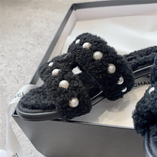 High Quality Luxury Chanel New Wool Slippers – Style 17062 product detail