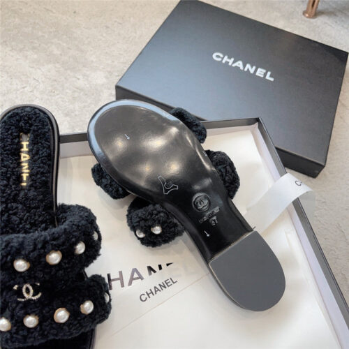 High Quality Luxury Chanel New Wool Slippers – Style 17062 product detail