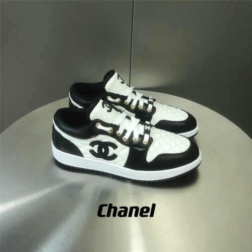 High Quality Luxury Chanel Black And White Panda Rhombus Casual Sneakers – Style 53382
