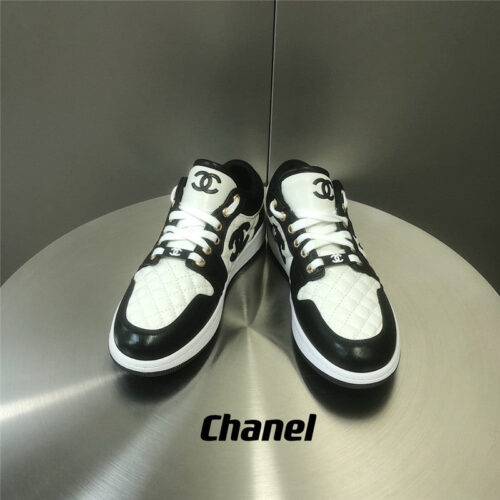 High Quality Luxury Chanel Black And White Panda Rhombus Casual Sneakers – Style 53382 product detail