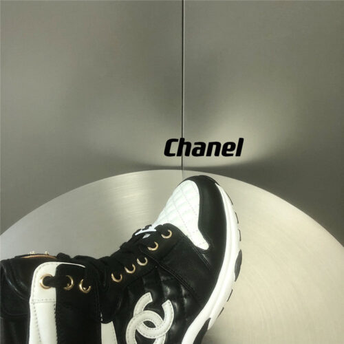 High Quality Luxury Chanel Black And White Panda Rhombus Casual Sneakers – Style 05350 product detail