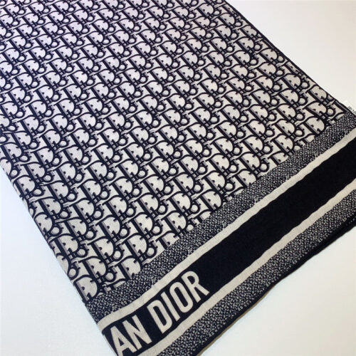 High Quality Luxury Dior New Letter Scarf product detail