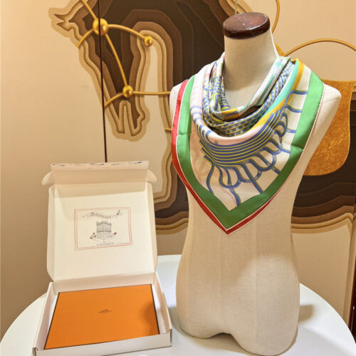 High Quality Luxury Hermes 90Cm Reversible Square Towel – Style 26183 product detail