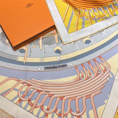 High Quality Luxury Hermes 90Cm Reversible Square Towel product detail
