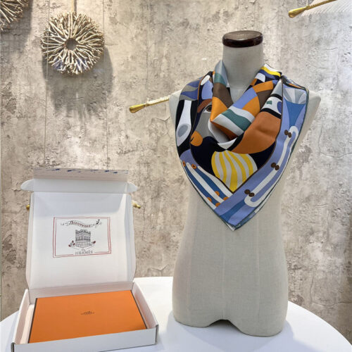 High Quality Luxury Hermes “Grand Parade” 90Cm Square Scarf – Style 26281 alternate view
